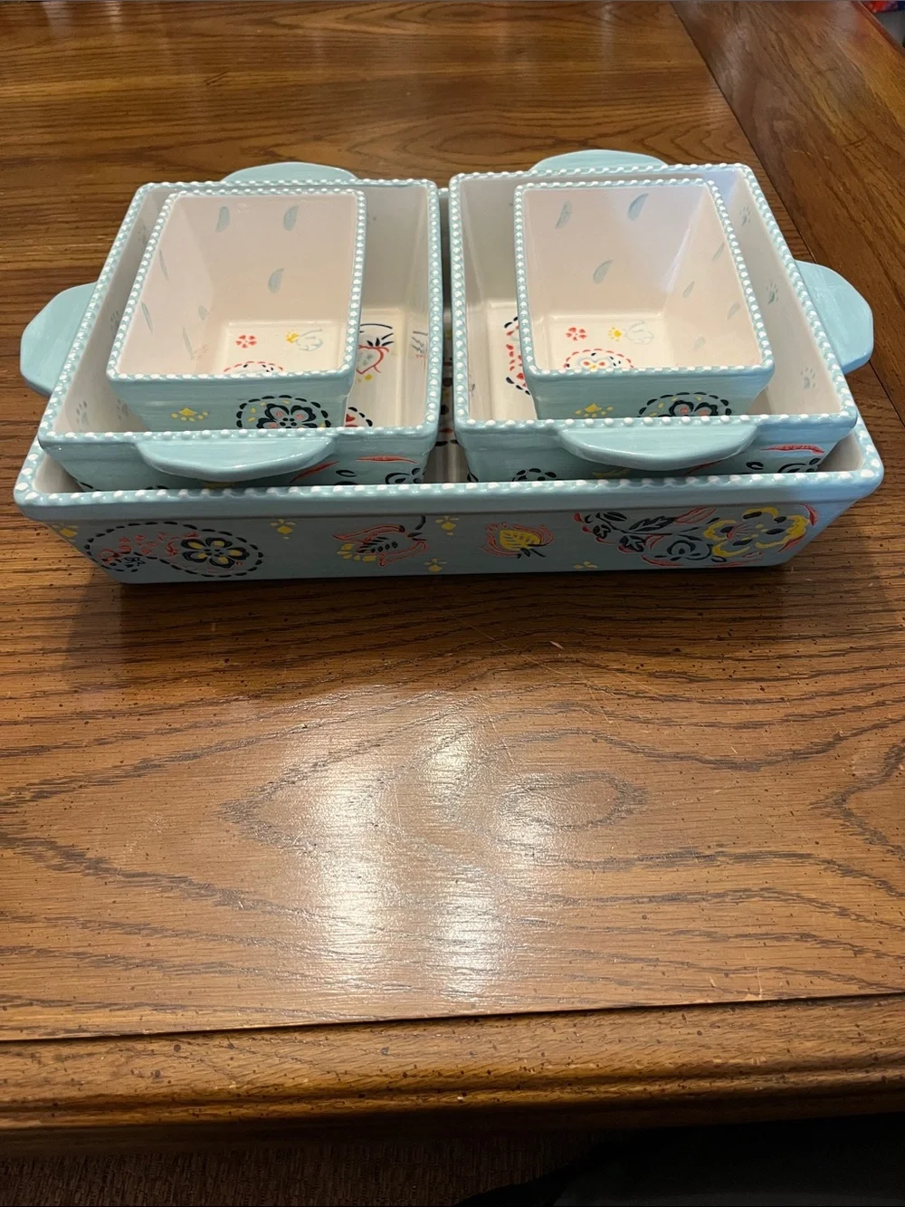 5 piece bakeware set with floral paisley design